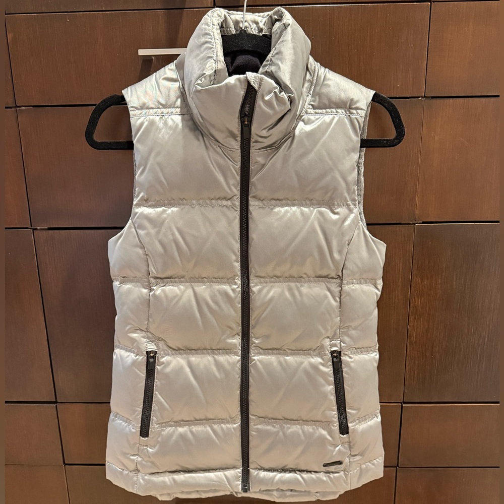 Athleta | EUC Goose Down Filled Silver Puffer Vest XS